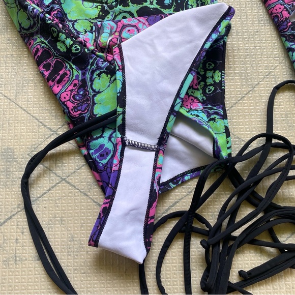 Freedom Ravewear Medium Bundle Bodysuit Sleeves Skirt 8 pieces Rave Festival - Picture 3 of 12